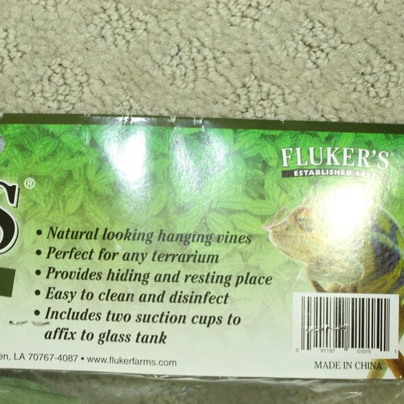 Flukers Repta-Vines Pothos for Terrariums 6 feet - Picture 3 of 3